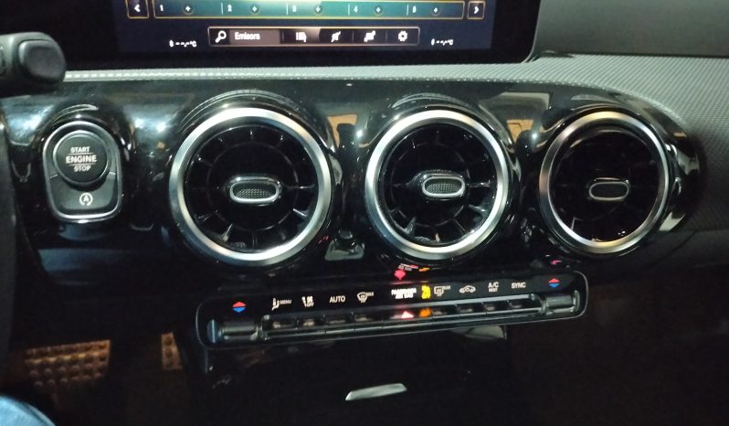 MERCECES CLASE A 200 D lleno