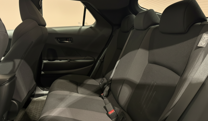 TOYOTA C-HR PHEV lleno
