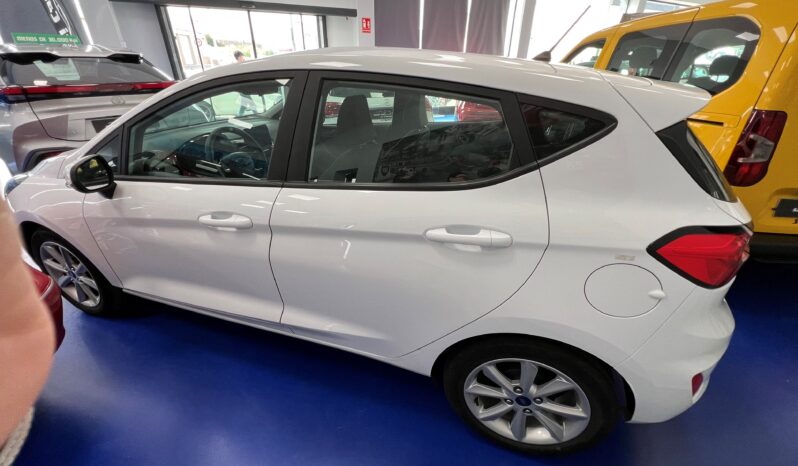 FORD FIESTA TREND lleno